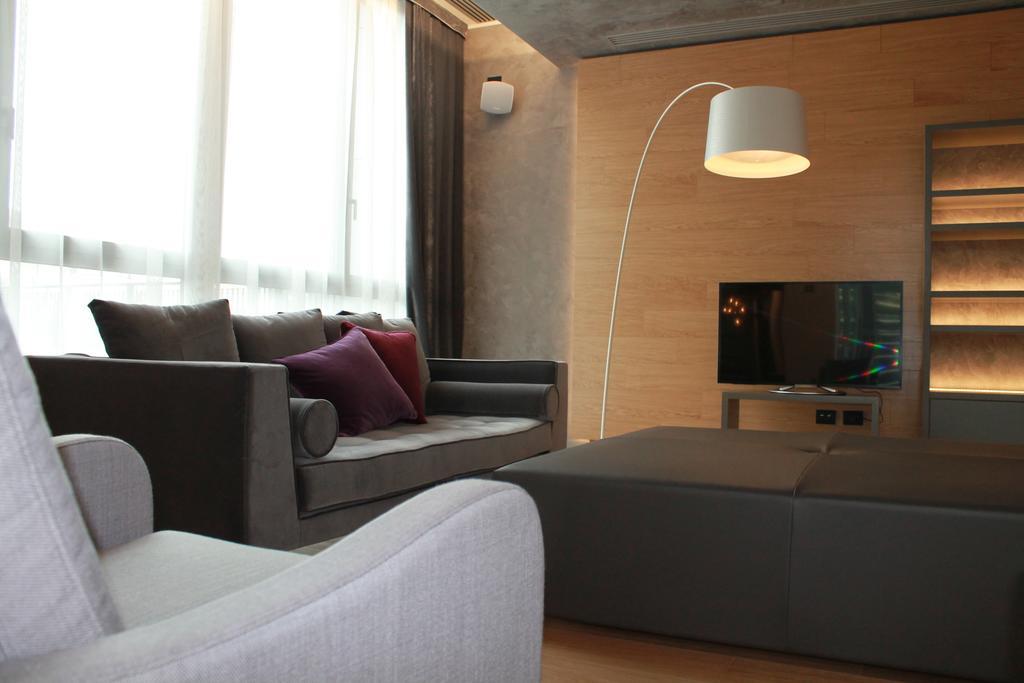 Link124 Hotel Parma Bagian luar foto